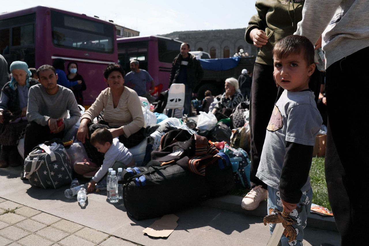 Voor de bliksemaanval van Azerbeidzjan leefden de inwoners van Nagorno-Karabach maandenlang in erbarmelijke omstandigheden.