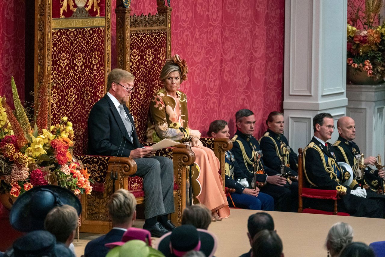 Koning Willem-Alexander leest de Troonrede voor in de Koninklijke Schouwburg.