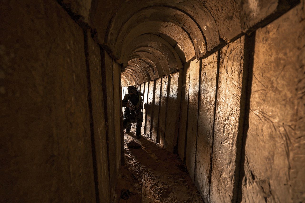 Hoe komt Hamas aan zijn wapens? De tunnels hebben een mythische status