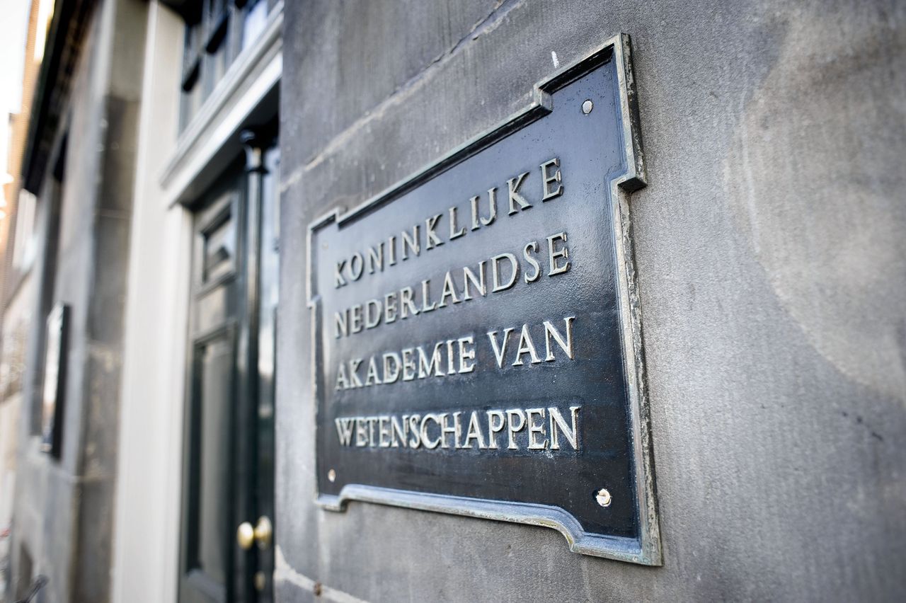 Het gebouw van de KNAW in Amsterdam. De KNAW is, onder meer, een adviesorgaan voor de overheid.