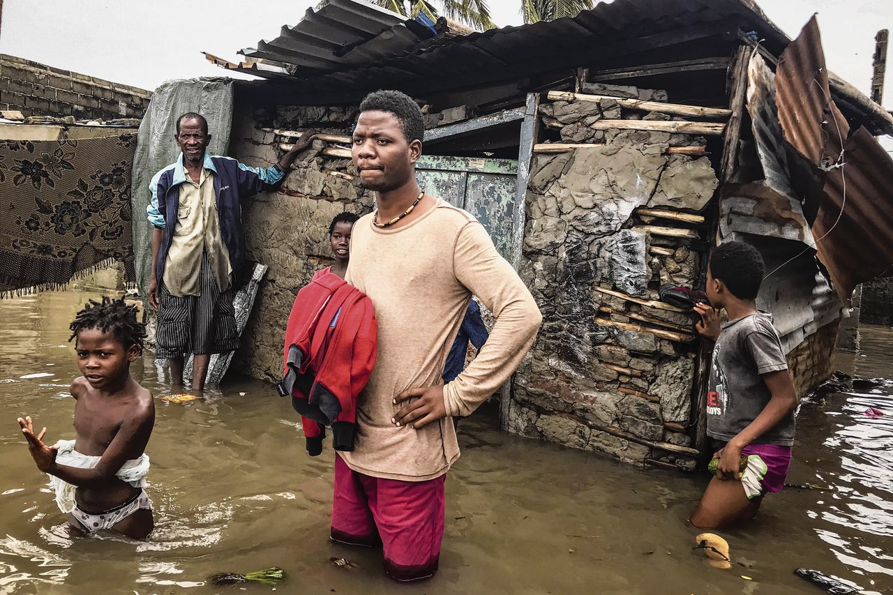 Schade na een storm in Beira in Mozambique.