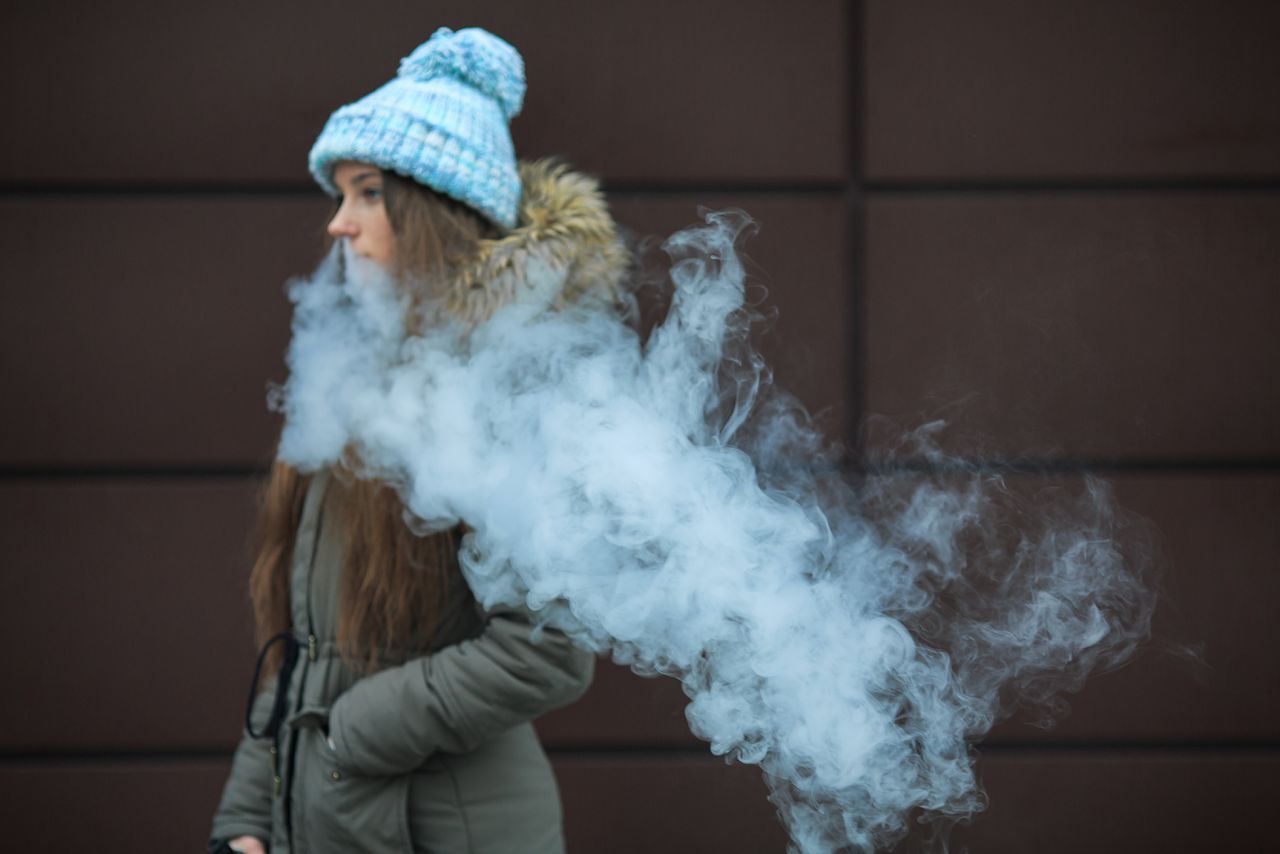 Twee derde van de jongeren die maandelijks een vape gebruikt, rookt ook tabak.