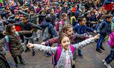 In 2017 doen leerlingen van de Valentijnschool in Rotterdam een recordpoging bewegen in de klas op het schoolplein.