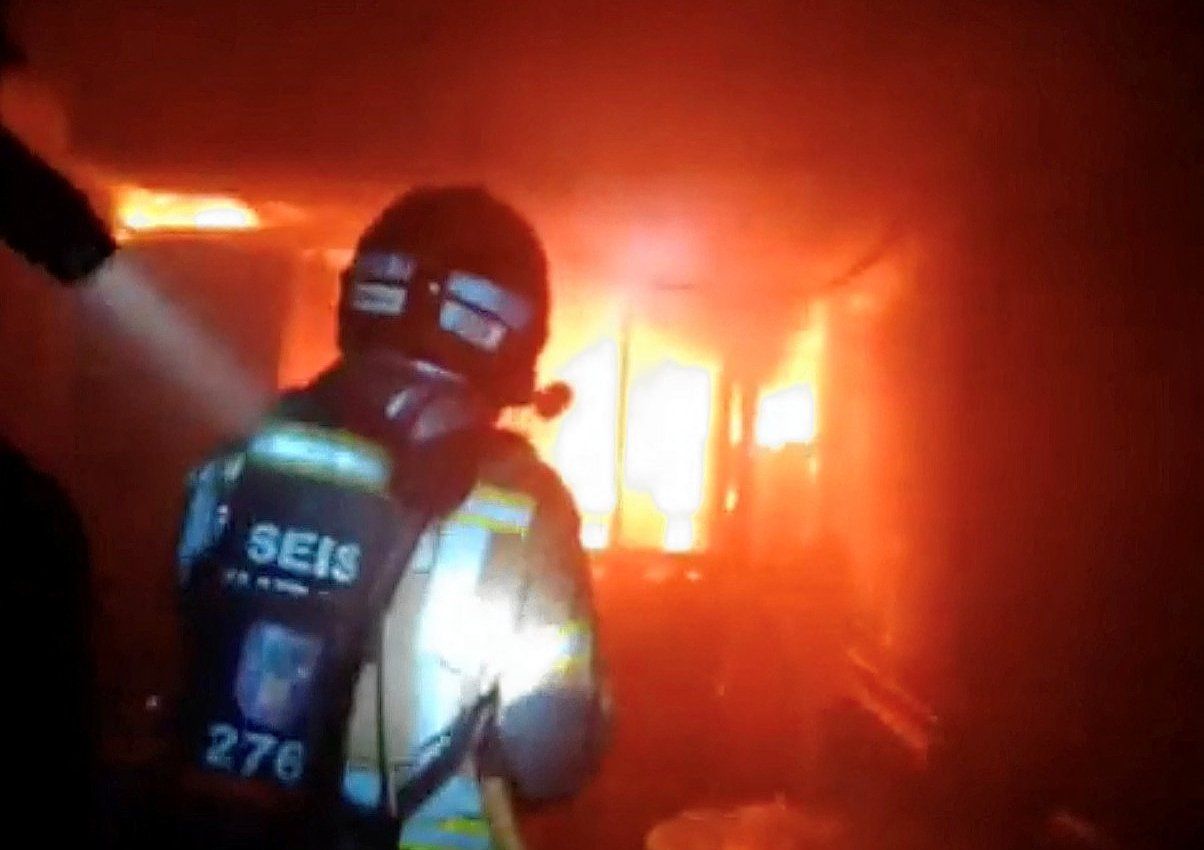 De brandweer had het vuur binnen twee uur onder controle.