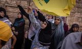 In de stad Tyre in Zuid-Libanon betuigen Hezbollah-aanhangers hun steun aan Palestina.