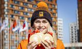 Irene Schouten met haar drie gouden medailles. Het brons van de ploegenachtervolging ontbreekt op de foto.