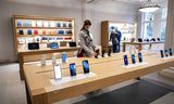 De Apple Store op het Leidseplein in Amsterdam, niet te verwarren met de App Store  – die straks niet meer de enige plek is waar je apps voor de IPhone kunt downloaden .