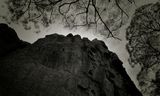 De ‘Hanging Rock’ in Australië. Foto Luke Pellatt