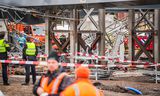 De hulpdiensten zijn aanwezig bij het ongeval in Lochem.