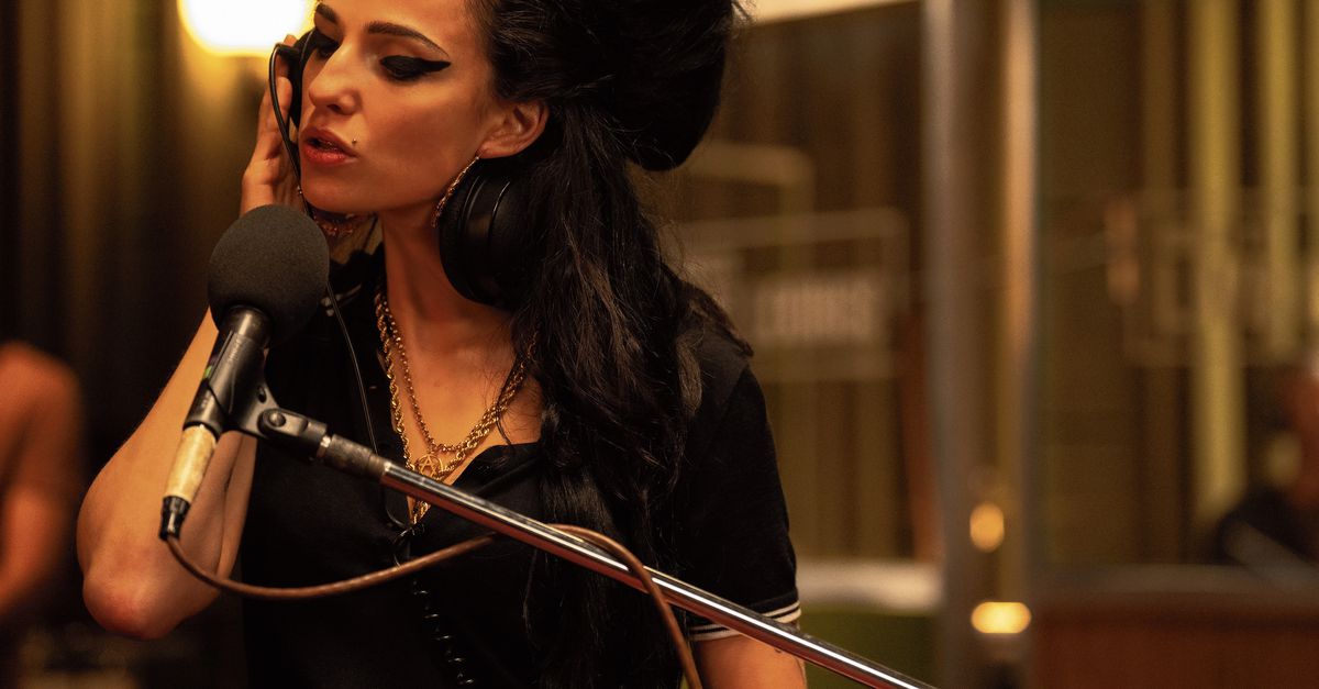 ‘Back to Black’: soapachtige maar troostrijke biopic over Amy Winehouse