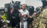 Door de Ecuadoriaanse politie verspreid beeld van de vrijdag in de Mexicaanse ambassade in Quito gearresteerde ex-vicepresident Jorge Glas. 