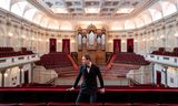 De Finse dirigent Klaus Mäkelä (26) is vanaf 2027  de nieuwe chef-dirigent van het Concertgebouworkest