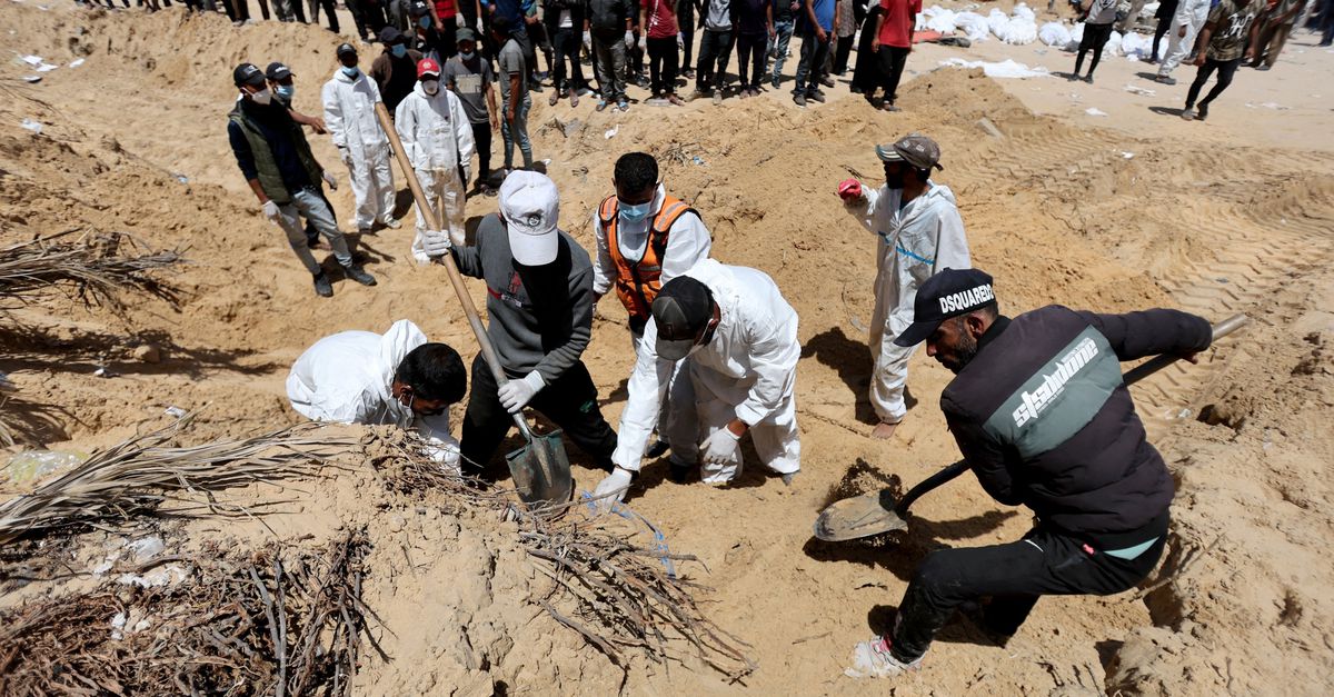Massagraven gevonden bij ziekenhuis in Gaza