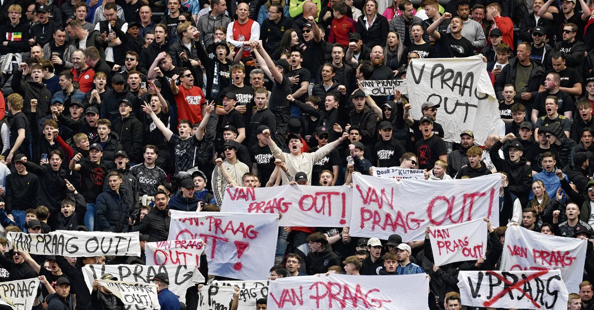 ‘Van Praag neem je rotzooi mee.’ Ondanks de 2-1 overwinning worden de contouren van een nieuwe machtsstrijd bij Ajax steeds duidelijker
