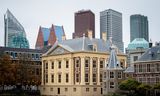  De skyline van Den Haag met het Binnenhof, het torentje, ministeries, en het Mauritshuis.