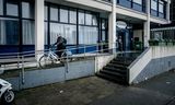 Exterieur van De Pionier, een voormalig kantoorgebouw dat is omgebouwd tot studentenwoningen. 