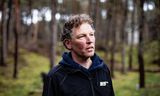 Meteoroloog Michiel van der Molen meet in het Loobos, bij Harskamp, hoeveel CO2 het bos opneemt.