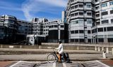 Het hoofdkantoor van de AIVD in Zoetermeer. Een nieuw toetzichtstelsel moet meer controle uitoefenen op de inlichtingen- en veiligheidsdiensten. 