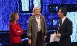 Marine Le Pen van Rassemblement National (midden) verscheen in 2015 samen met Giorgia Meloni (Fratelli d'Italia) op de Italiaanse televisie.