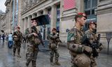 Franse militairen patrouilleerden vrijdag bij het Gare du Nord in Parijs na de sabotage-acties donderdagnacht langs het hogesnelheidsnetwerk. 