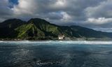 De houten jurytoren op Tahiti zou niet voldoen aan de olympische veiligheidseisen.