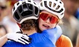 Eerste lekke band ooit kost Puck Pieterse ‘zeker’ zilver bij het mountainbiken