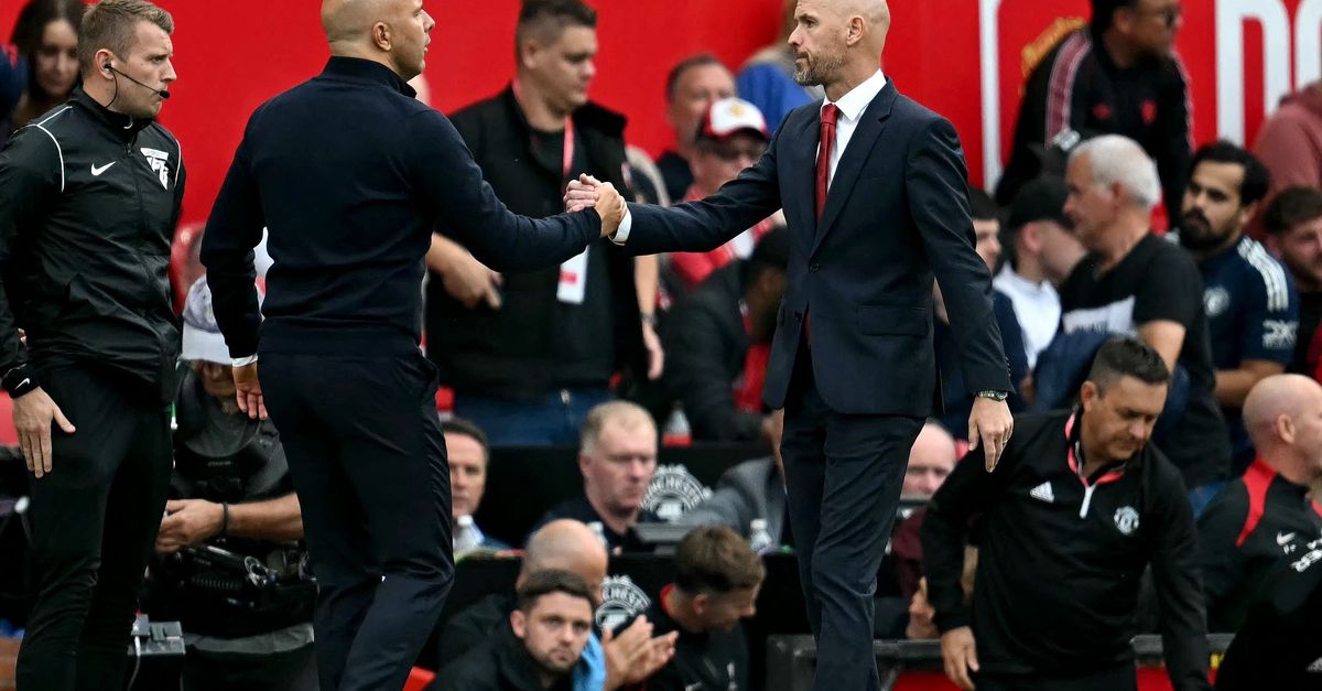 Erik ten Hag direct weer onder druk bij United na afstraffing door het Liverpool van Arne Slot