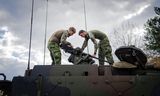 Militaire oefening in de kazerne van Oirschot.