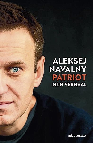 Aleksej Navalny’s autobiografie laat zien dat hij zelfs met de dood in de ogen zijn strijd tegen het Kremlin voortzette