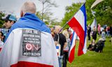 Leden van de beweging ‘Samen voor Nederland’ demonstreren in Den Haag. 