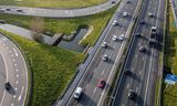 Voor 73.000 tot 175.000 huishoudens die afhankelijk zijn van de auto dreigt vervoersarmoede, stelt TNO.