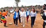 Minister Reinette Klever (Buitenlandse Handel en Ontwikkelingshulp) op bezoek in Oeganda. Beeld aangeleverd door het ministerie van Buitenlandse Zaken. 