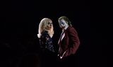 Lady Gaga en  Joaquin Phoenix in ‘Joker: Folie à Deux’.