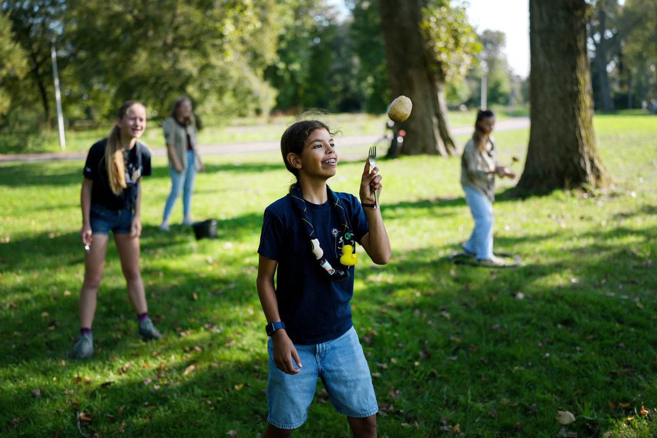 Scouting anno nu: geen droppings meer maar hikes (en laat dat zakmes maar thuis)