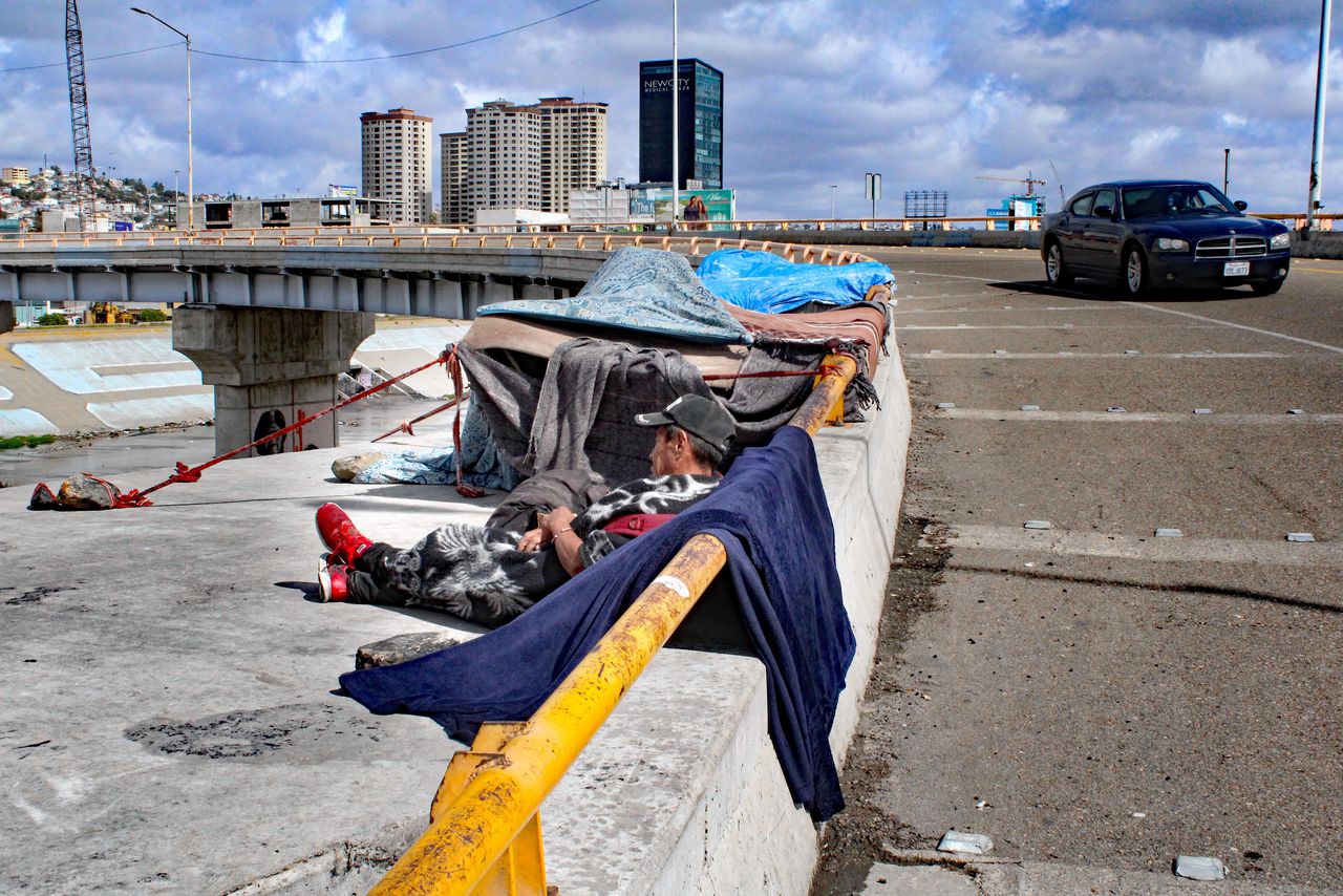 De straten van Tijuana liggen vol met drugsverslaafden, maar de Mexicaanse regering wil niet spreken van een crisis