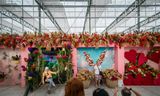 Bezoekers bij wereldtuinbouwtentoonstelling De Floriade in Almere.