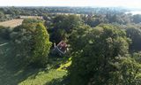 Luchtfoto van het landgoed van Job Leuning in de buurt van Winterswijk, waar mogelijk ruimte gemaakt moet worden voor bedrijven. 