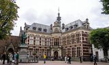 Het Academiegebouw van de Universiteit Utrecht op het Domplein.