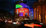 De uitslag van de exitpoll werd donderdagavond gepubliceerd op het gebouw van de BBC in Londen.