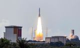 Lancering van de Ariane 6 satellietraket vanaf zijn lanceerplatform in het Guyana Space Center in Frans-Guyana op 9 juli 2024. De raket is onderdeel van de European Space Agency (ESA). 