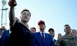 Elon Musk met Donald Trump en andere gasten tijdens de lancering van de zesde testvlucht van zijn SpaceX Starship in november 2024. Foto Brandon Bell/Reuters 