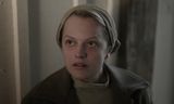 June Osborne (Elisabeth Moss) krijgt het ook in seizoen vier van The Handmaid’s Tale zwaar te verduren.