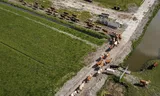 Luchtbeeld van een biologisch-dynamische zorgboerderij tussen Delft en Pijnacker-Nootdorp. 