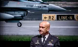 Luchtmachtcommandant Steur ziet het als een plicht „om zelf onderdeel te blijven van de kernactiviteiten van de luchtmacht”.