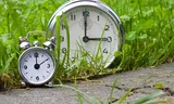 NRC checkt: ‘Energiebesparing door de zomertijd is nooit bewezen’