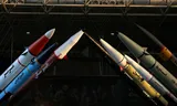 In het museum van de Iraanse Revolutionaire Garde worden geavanceerde raketten tentoongesteld. Bij gebrek aan een sterke luchtmacht zijn deze raketten belangrijk voor de verdediging van het land. Foto Majid Asgaripour / West Asia press Agency via REUTERS 