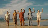Het team van The White Lotus in Thailand verwelkomt de gasten.