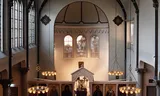 Dienst in de oosters-orthodoxe Nikolaas van Myrakerk in Amsterdam.