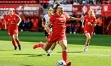 Jaimy Ravensbergen scoort zatermiddag 3-2 voor FC Twente vanuit een strafschop, en haalt daarmee de landstitel binnen. Foto Vincent Jannink/ANP 