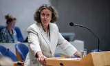 Minister Marjolein Faber tijdens het wekelijkse vragenuur in de Tweede Kamer.